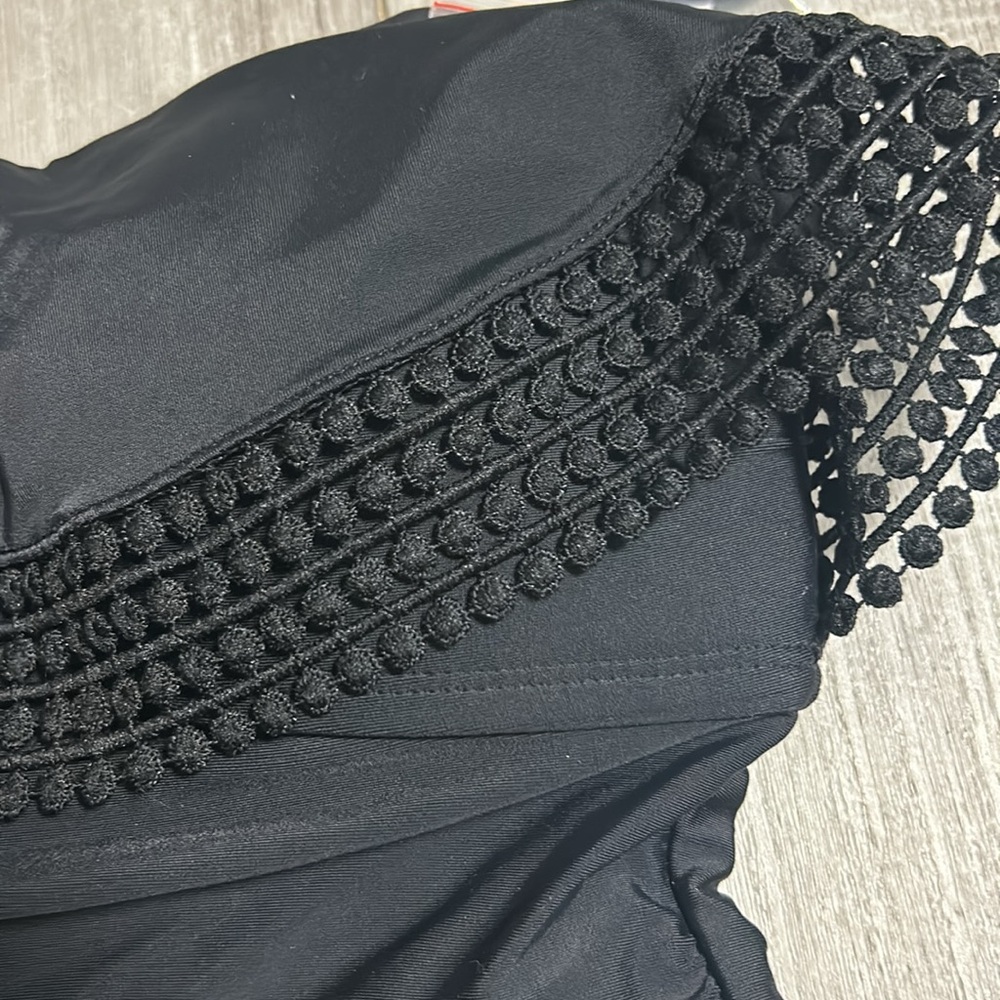 Black Womens X small Strapless Ruffle One Piece Swimsuit NWT - Picture 9 of 9